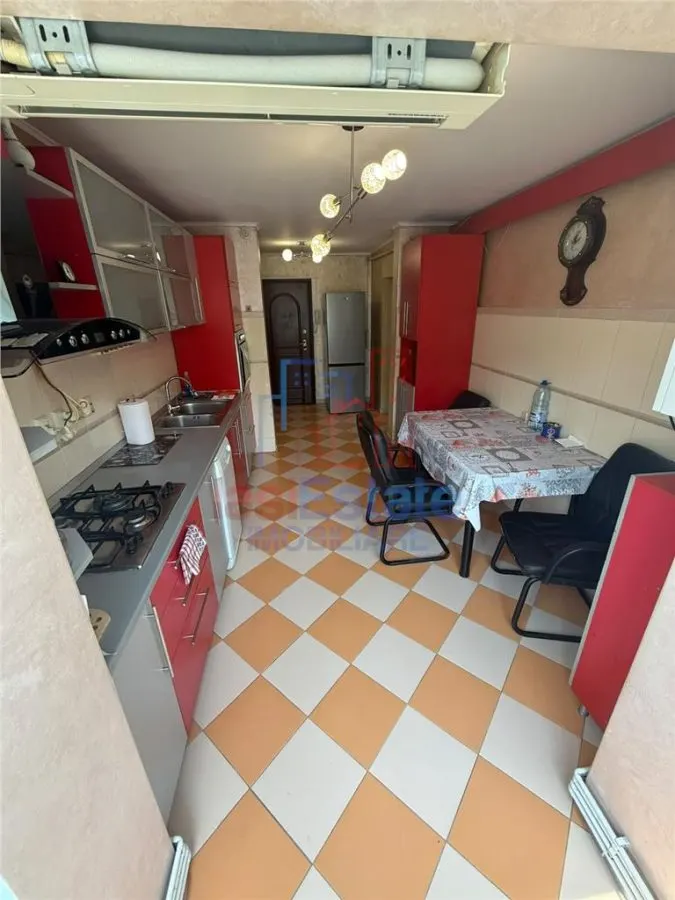Appartement Trois Pièces avec Distribution Séparée, Secteur Frumoasa - foto 5