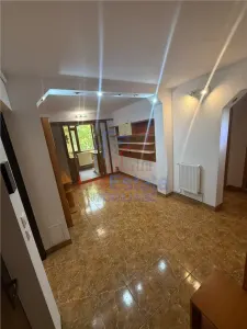 Rond Vechi - Nicolina: Appartement 2 Pièces avec Distribution Séparée - Iasi