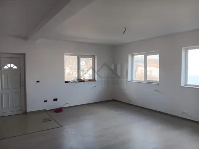 维萨尼新房公寓，4间卧室，配备土地和全套公用设施 - foto 2