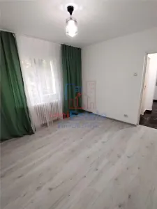 Appartement de Trois Chambres, Quartier Tatarasi - foto 7