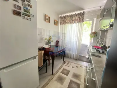 Apartment with 2 bedrooms for sale 52 sqm in Iasi, Podu Ros area - Iasi