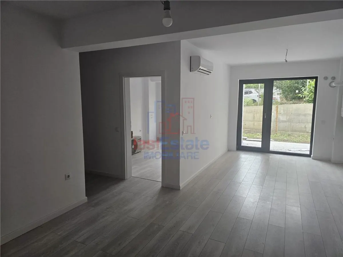 Apartment with 2 bedrooms for sale 51 sqm in Valea Lupului - foto 3