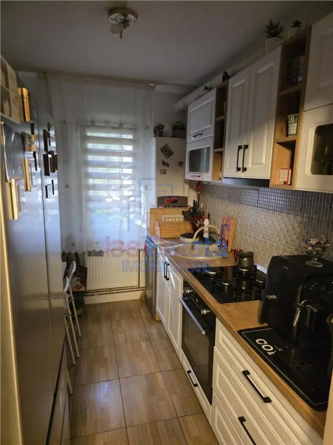 Appartement Trois Pièces, Rez-de-Chaussée, Meublé et Équipé – Podu Roș - foto 4