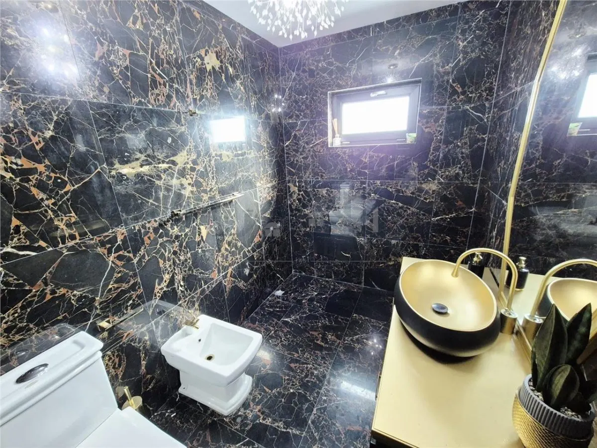 Individual House for Sale in Miroslava, Family Market Area - foto 13