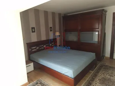 Apartamento de 3 Dormitorios Targu Cucu – Tribunal - foto 11
