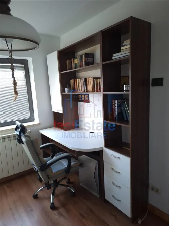 Apartamento de 3 Dormitorios Targu Cucu – Tribunal - foto 12