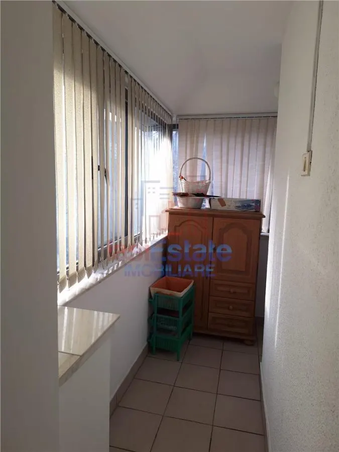 Apartamento de 3 Dormitorios Targu Cucu – Tribunal - foto 17