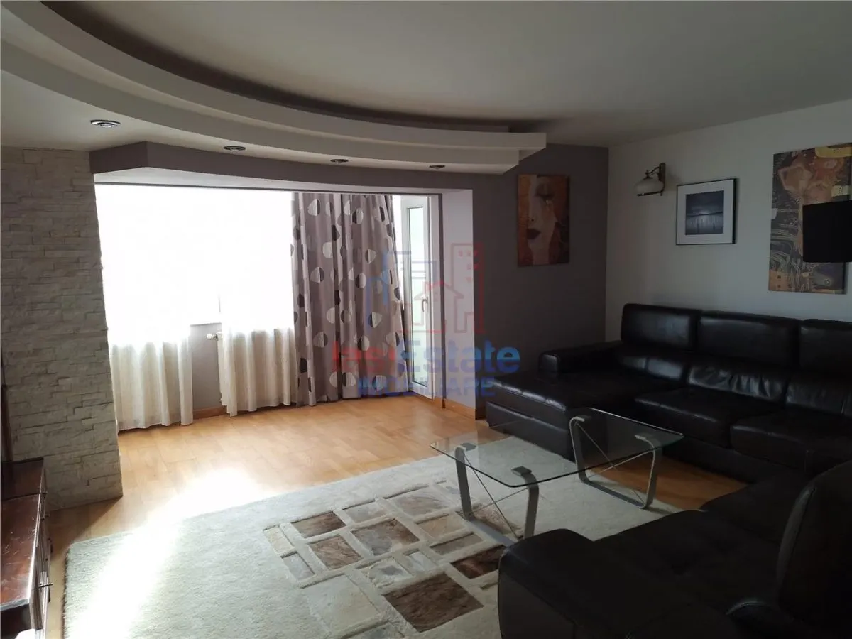 Apartamento de 3 Dormitorios Targu Cucu – Tribunal - foto 24