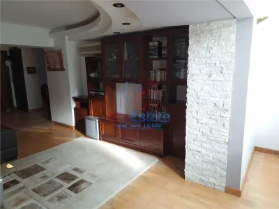 Apartamento de 3 Dormitorios Targu Cucu – Tribunal - foto 25