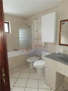 Apartamento de 3 Dormitorios Targu Cucu – Tribunal - foto 7
