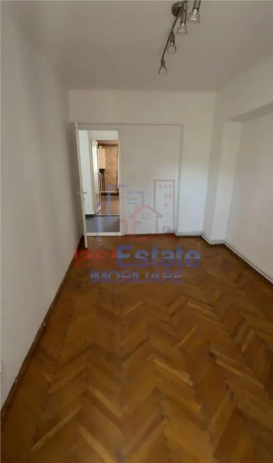 Appartement 3 Chambres, Distribué, 77 m², Nicolina – Débarras et 2 Places de Stationnement - foto 5
