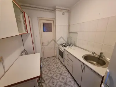 Apartamento de 2 Dormitorios, Podu Ros - foto 9