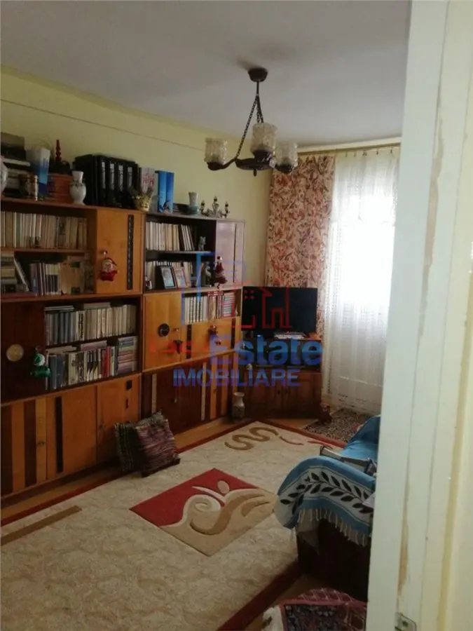 Appartement Trois Chambres, Quartier Alexandru cel Bun - foto 3