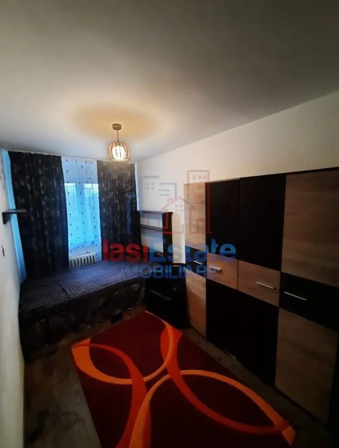 Appartement Trois Chambres à Podu Ros, Iași - foto 7