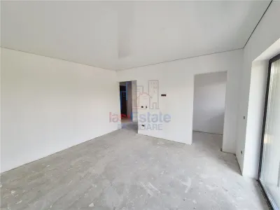 Detached House for Sale with Stunning Views in Tomești - foto 10