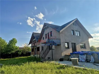 Casa de vanzare cu priveliste frumoasa - foto 2