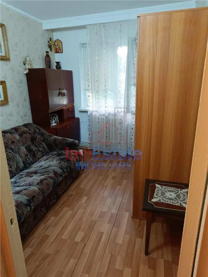 Appartement 3 Pièces à Vendre à Zimbru – Opportunité de Rénovation - foto 1