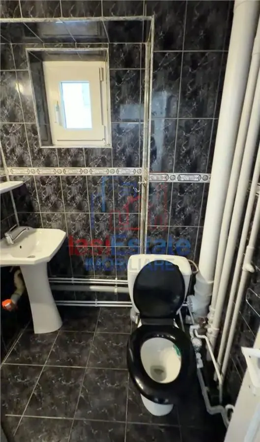 Appartement 3 Chambres, 77 m², CUG – Garage et 2 Places de Parking - foto 9