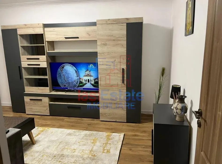 Apartamento de 3 Dormitorios Podul de Fier - foto 1
