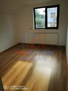 Villa au Prix d'un Appartement, Dumbrava – RdC + Étage, 120m², Terrain 300m² - foto 6