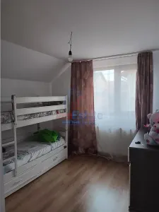 Villa au Prix d'un Appartement, Dumbrava – RdC + Étage, 120m², Terrain 300m² - foto 7
