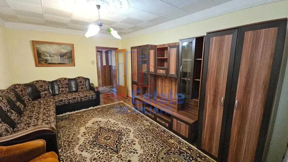 Apartamento de 3 Dormitorios Alexandru cel Bun - foto 1
