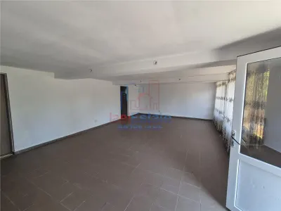 Maison Neuve dans un Cadre Naturel Exceptionnel, à 50km d'Iași - foto 5