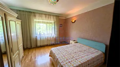 Centro Iași - Rapa Galbena: Apartamento de 3 Dormitorios con Jardín - Iasi