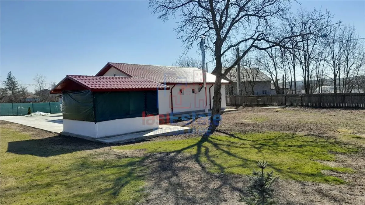 Country House in Bivolari | 2,500 sqm Land | 50 km from Iași - foto 3