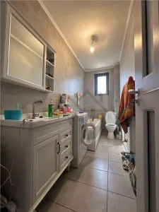 Appartement 1 Chambre, Premier Étage, 32 m², Meublé et Équipé – Lunca Cetatuii - foto 2