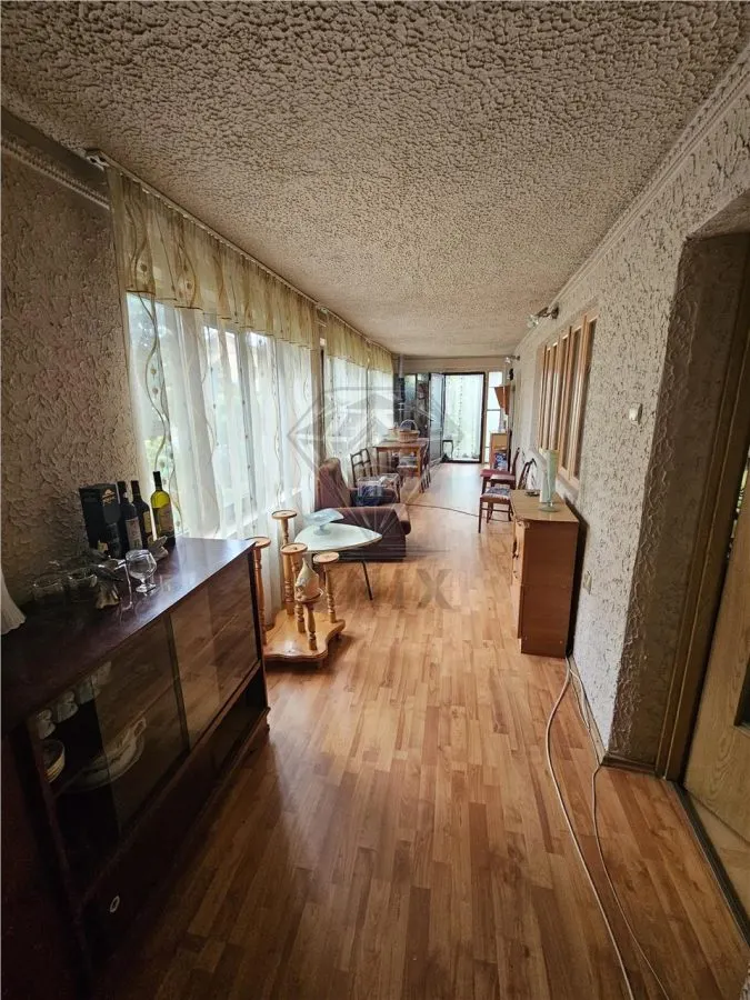 Espaciosa Casa de 6 Dormitorios en Venta, Maneciu-Ungureni, Prahova – Terreno 551 m² - foto 11