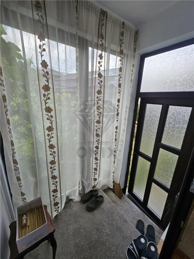 Espaciosa Casa de 6 Dormitorios en Venta, Maneciu-Ungureni, Prahova – Terreno 551 m² - foto 4