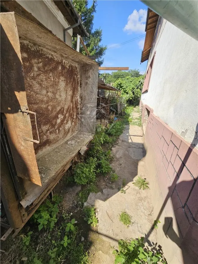 Espaciosa Casa de 6 Dormitorios en Venta, Maneciu-Ungureni, Prahova – Terreno 551 m² - foto 9