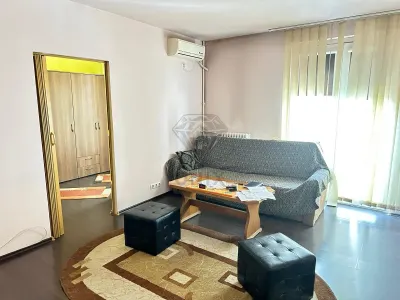 Two-Bedroom Apartment in Civic Centre, Ploiești - Ploiesti