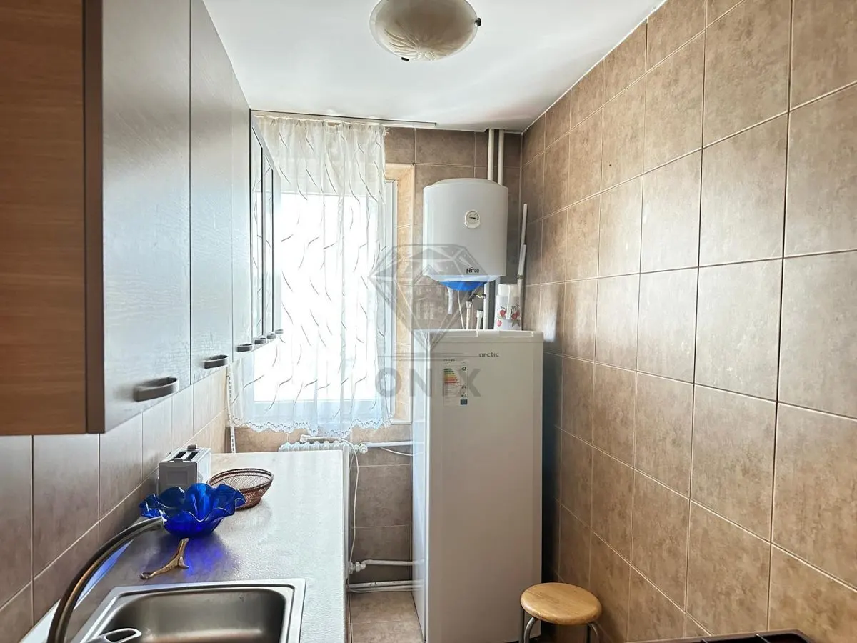 Apartamento de Dos Dormitorios en Centro Cívico, Ploiești - foto 2