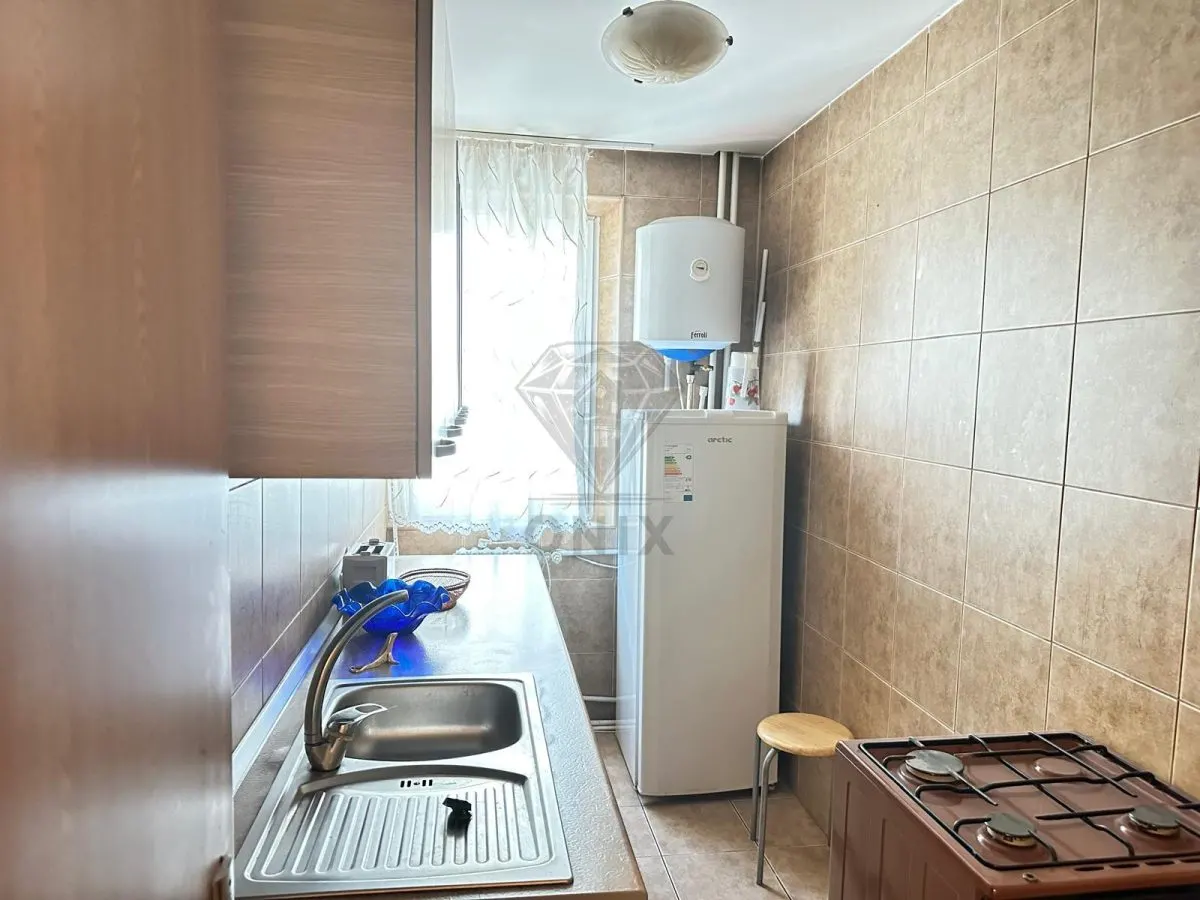 Apartamento de Dos Dormitorios en Centro Cívico, Ploiești - foto 13