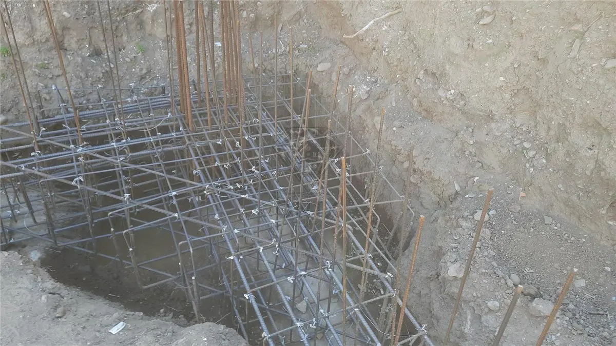 Edificio en Construcción Popa Farcas Ploiesti – 820 m² Solar, Estructura Antisísmica - foto 3