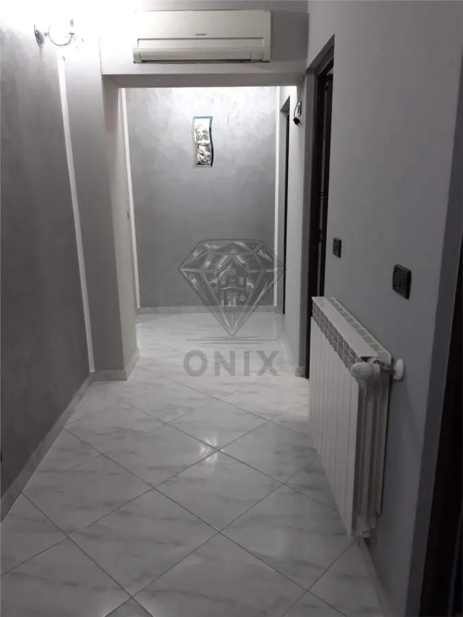 Apartamento 2 Dormitorios Reformado, Distribución Separada, 52 m², Zona Tranquila, Slanic Prahova - foto 9