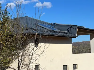 Casa Rural Nueva en Venta en Slanic Prahova – 400 m², Centro, Lista para Invertir - foto 2