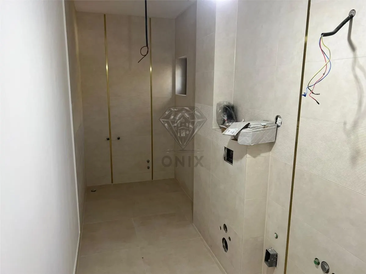 Casa Rural Nueva en Venta en Slanic Prahova – 400 m², Centro, Lista para Invertir - foto 21