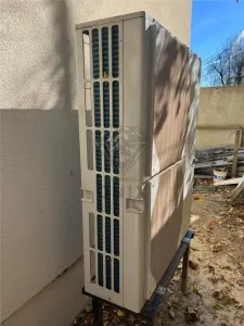 Casa Rural Nueva en Venta en Slanic Prahova – 400 m², Centro, Lista para Invertir - foto 8