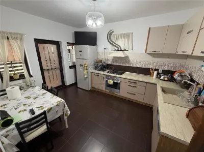 Maison P+1 à Vendre à Paulesti – Cocosesti | 190 sqm, Terrain 500 sqm, Entièrement Meublée - foto 7