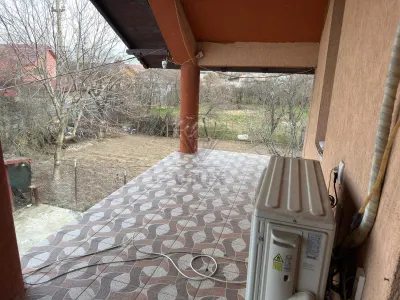 House / villa for sale 210.40 sqm in Strejnicu - foto 12