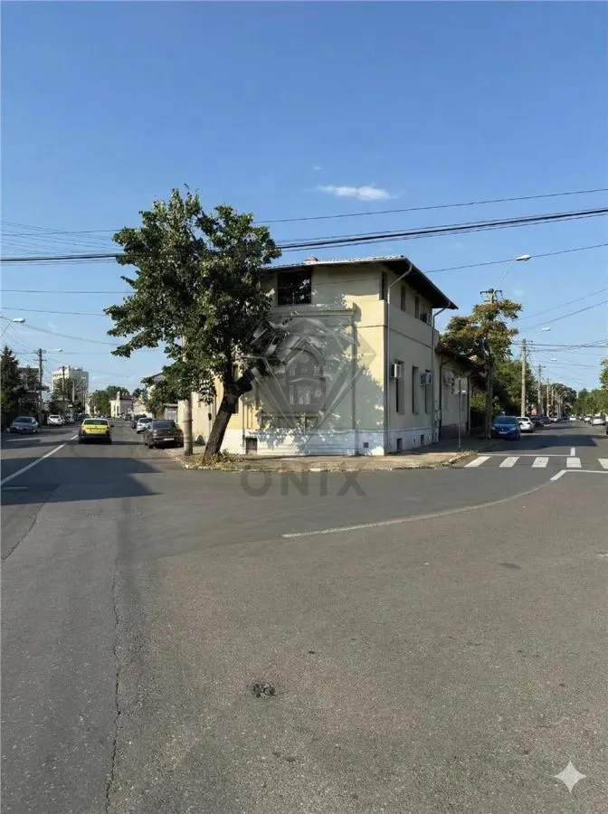 Edificio Central Ploiesti S+G+1, 197 m² – Inversión o Uso Oficina - foto 1