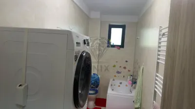 宽敞5房公寓 | 3卧室 | 更衣室 | 露台 | 花园 | 停车位 | 普洛耶什蒂新建楼盘 - foto 9
