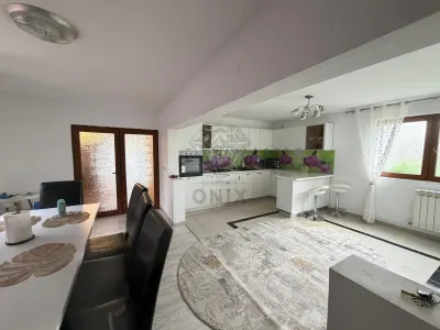 House / villa for sale 250 sqm in Strejnicu - foto 12