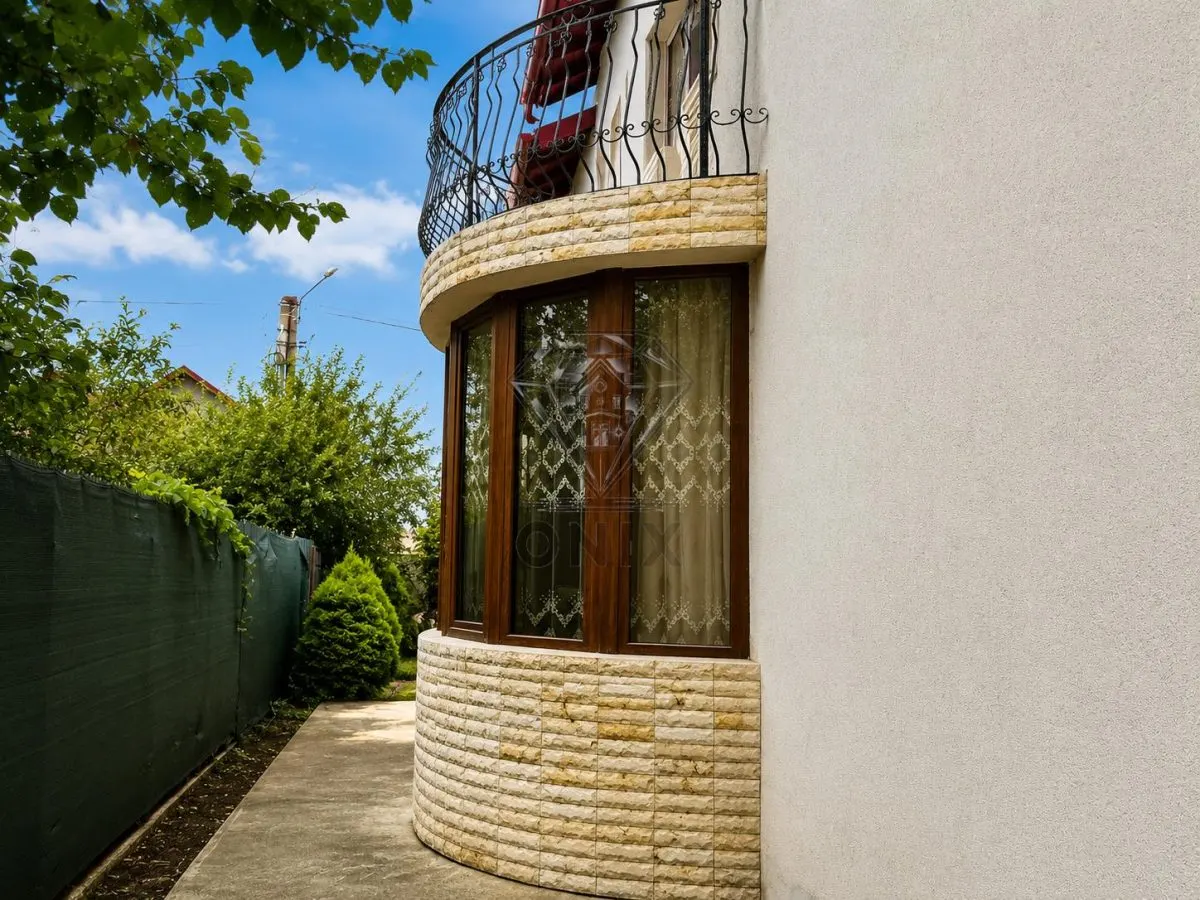 House / villa for sale 250 sqm in Strejnicu - foto 3