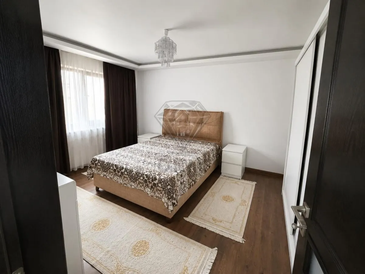 House / villa for sale 250 sqm in Strejnicu - foto 9