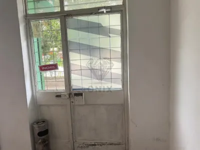 Local Commercial Plopeni Centre 116 m² – Excellent Devanture - foto 4