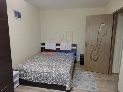Apartamento de 2 Dormitorios Podu de Piatra - foto 3